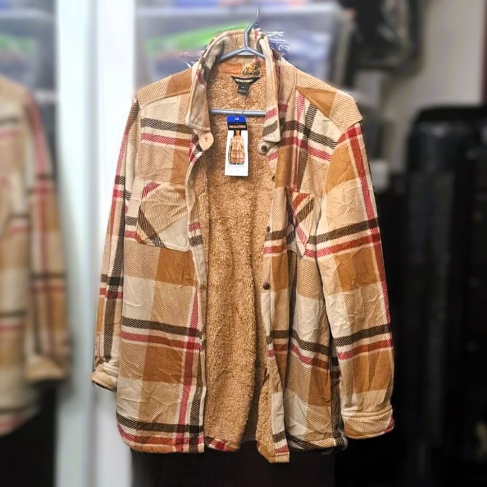 Brand New Realtree Sherpa Fleece Lined Buttoned Flannel Shirt Jacket/Shaket